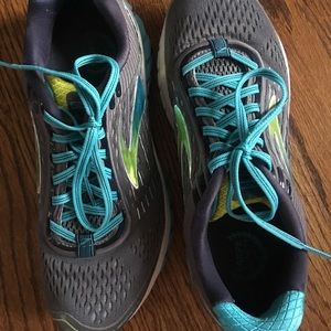 Brooks  Ghost 9